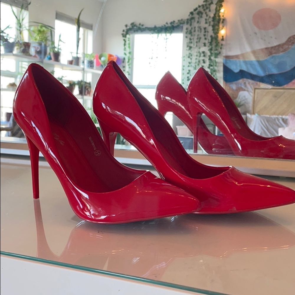Red Heels! - image 1